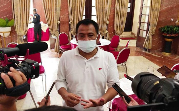 Komitmen Tingkatkan Kesejahteraan Guru Non PNS, Pemkot Surabaya Siapkan Insentif, ini Rinciannya Komitmen Tingkatkan Kesejahteraan Guru Non PNS, Pemkot Surabaya Siapkan Insentif, ini Rinciannya