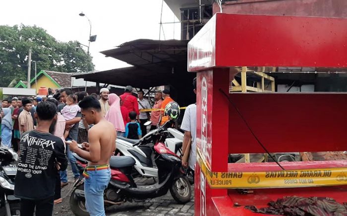Pom Mini Meledak di Probolinggo: 1 Tewas, 35 Luka-luka Pom Mini Meledak di Probolinggo: 1 Tewas, 35 Luka-luka