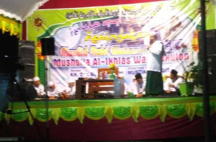Ratusan Jamaah Hadiri Pengajian Maulid Nabi di Mushola Al Ikhlas Wanglu Kulon