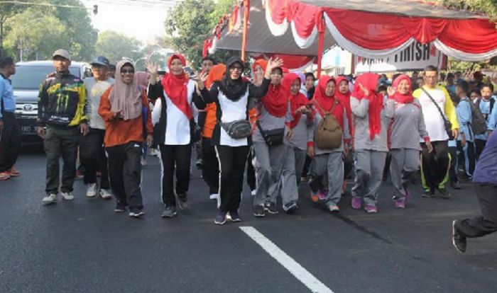 Jalan Sehat HUT Provinsi di Kota Pasuruan Meriah Jalan Sehat HUT Provinsi di Kota Pasuruan Meriah