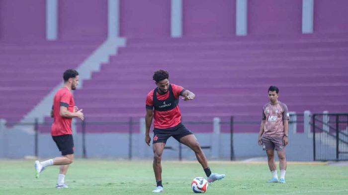 Persik Kediri Bidik Kemenangan Ketiga Lawan Bhayangkara FC di Pekan Keenam BRI Super League Persik Kediri Bidik Kemenangan Ketiga Lawan Bhayangkara FC di Pekan Keenam BRI Super League