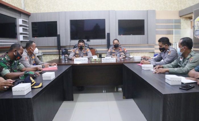 Jelang Nataru 2022, Polres Ngawi Gelar Rakor Penerapan Aplikasi PeduliLindungi Jelang Nataru 2022, Polres Ngawi Gelar Rakor Penerapan Aplikasi PeduliLindungi