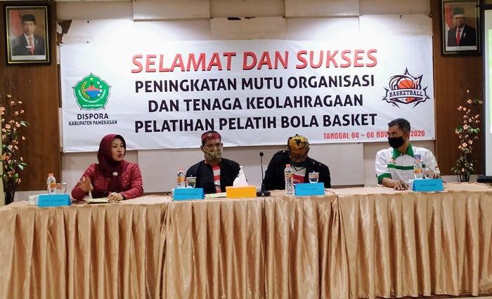 Dispora Pamekasan Gelar Pelatihan Peningkatan Mutu Pelatih Perbasi Dispora Pamekasan Gelar Pelatihan Peningkatan Mutu Pelatih Perbasi