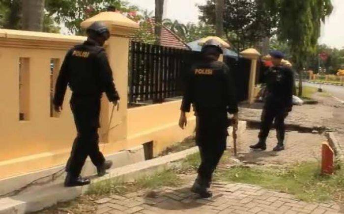 Mapolres Nganjuk Diancam akan Diledakkan Mapolres Nganjuk Diancam akan Diledakkan
