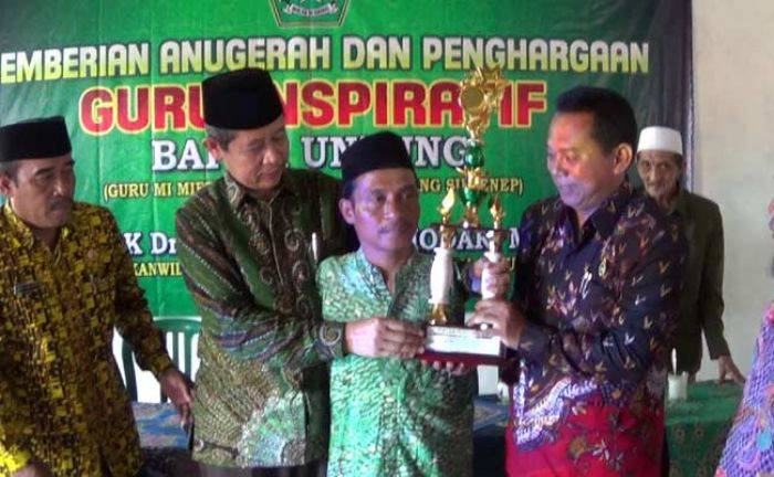 Puluhan Tahun Mengajar, Dua Guru Difabel Sumenep Mendapatkan Penghargaan Guru Inspiratif Puluhan Tahun Mengajar, Dua Guru Difabel Sumenep Mendapatkan Penghargaan Guru Inspiratif