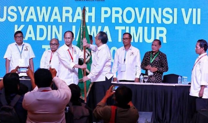 Adik Dwi Putranto Pimpin Kadin Jatim Gantikan La Nyalla Adik Dwi Putranto Pimpin Kadin Jatim Gantikan La Nyalla