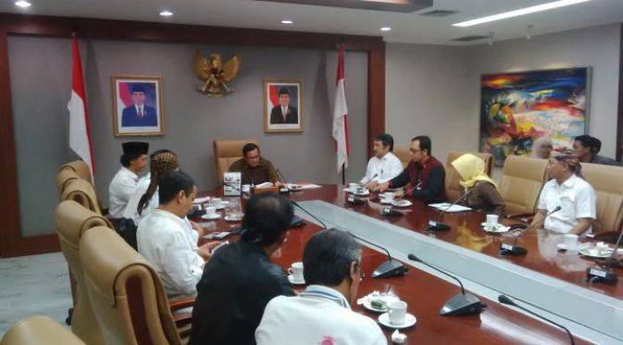Demo Kebijakan Menteri Desa Marwan, Petugas Pendamping Dana Desa Diterima Sekkab Demo Kebijakan Menteri Desa Marwan, Petugas Pendamping Dana Desa Diterima Sekkab