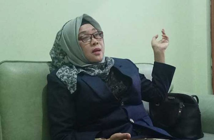 Truk Sampah Kota Mojokerto Dinilai Tua dan Tak Layak Pakai Truk Sampah Kota Mojokerto Dinilai Tua dan Tak Layak Pakai