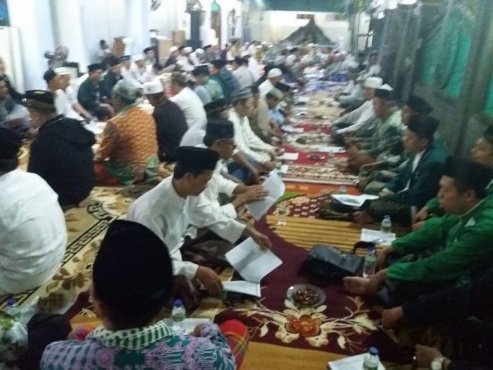 ​900 Pengurus Ranting NU se-Surabaya Dukung Khofifah, Wakil Ketua PWNU Jatim Testimoni