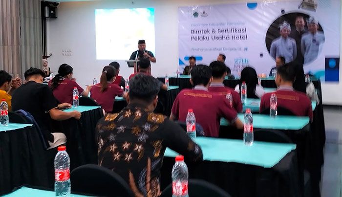 Pemkab Pamekasan Gelar Bimtek dan Sertifikasi untuk Pelaku Usaha Hotel