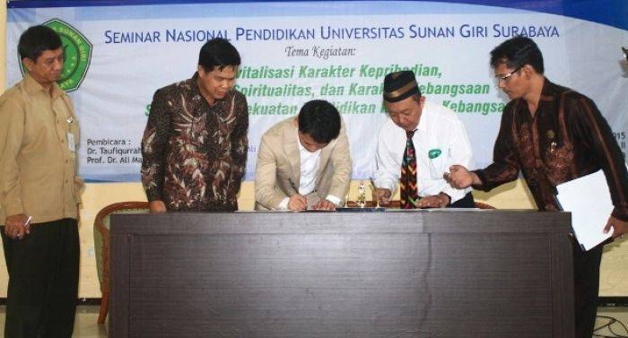 Unsuri Surabaya Terus Kembangkan Akademik dan Kelembagaan Unsuri Surabaya Terus Kembangkan Akademik dan Kelembagaan