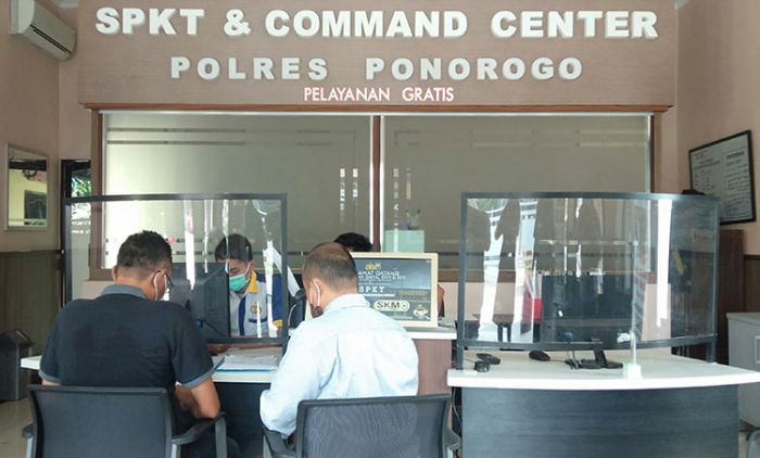 Diduga Berikan Keterangan Palsu Dalam Persidangan, Petugas Bawaslu Ponorogo Dilaporkan ke Polisi Diduga Berikan Keterangan Palsu Dalam Persidangan, Petugas Bawaslu Ponorogo Dilaporkan ke Polisi