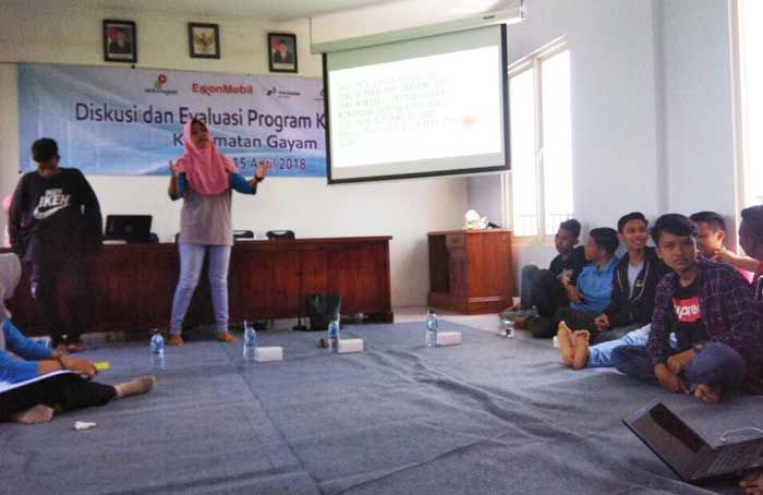 Diskusi Pemberdayaan dengan Remaja Gayam, EMCL Datangkan DP3A Diskusi Pemberdayaan dengan Remaja Gayam, EMCL Datangkan DP3A