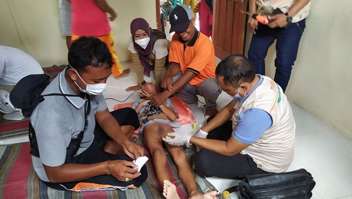 PSSB dan JCP Gelar Khitanan Massal Bersama Pemdes Dasok Pamekasan PSSB dan JCP Gelar Khitanan Massal Bersama Pemdes Dasok Pamekasan
