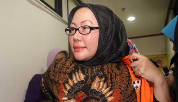 Dituntut 10 Tahun, Hak Atut Juga Dicabut untuk Jabatan Publik Dituntut 10 Tahun, Hak Atut Juga Dicabut untuk Jabatan Publik