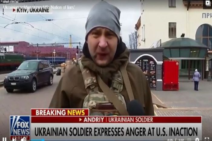 Sebut AS Bangsa Pembohong Sialan, Prajurit Ukraina Siap Gempur Tentara Rusia jika Masuk Kiev Sebut AS Bangsa Pembohong Sialan, Prajurit Ukraina Siap Gempur Tentara Rusia jika Masuk Kiev