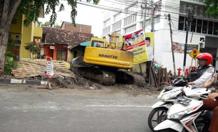 DPD Golkar Gresik Ancam Somasi DPU DPD Golkar Gresik Ancam Somasi DPU