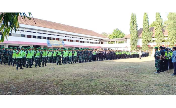 Pengesahan 600 Warga Baru PSHT di Blitar Libatkan Ribuan Petugas Gabungan Pengesahan 600 Warga Baru PSHT di Blitar Libatkan Ribuan Petugas Gabungan