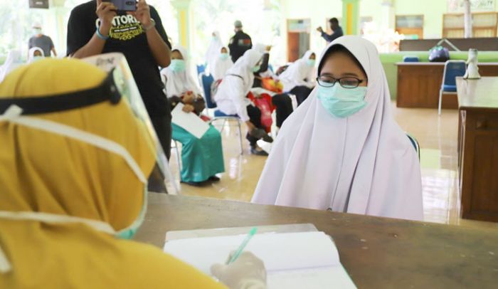 Pulang ke Tuban, 67 Santri Gontor Diperiksa Tim Covid-19 Pulang ke Tuban, 67 Santri Gontor Diperiksa Tim Covid-19