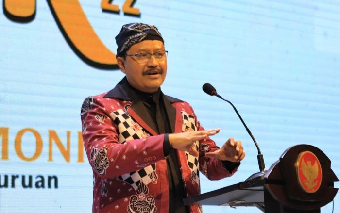 Festival Harmoni Batik, Gus Ipul: Ayo Beli Batik Pengrajin Kota Pasuruan Festival Harmoni Batik, Gus Ipul: Ayo Beli Batik Pengrajin Kota Pasuruan