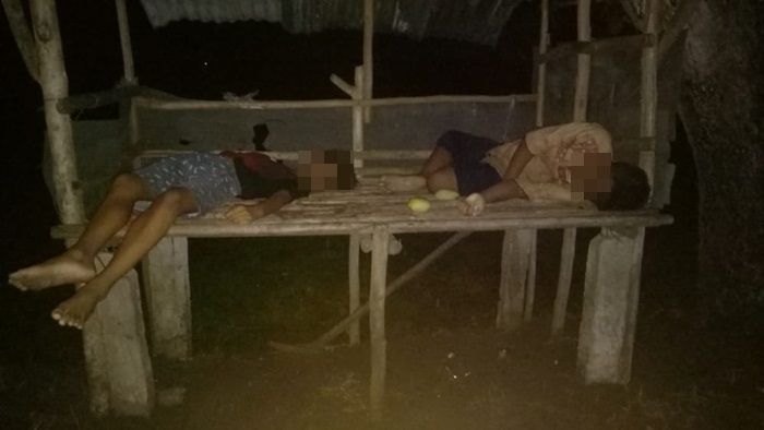 Viral di WA, 2 Bocah Dander Bojonegoro Ditemukan Tewas di Pos Warga, Diduga Disambar Petir