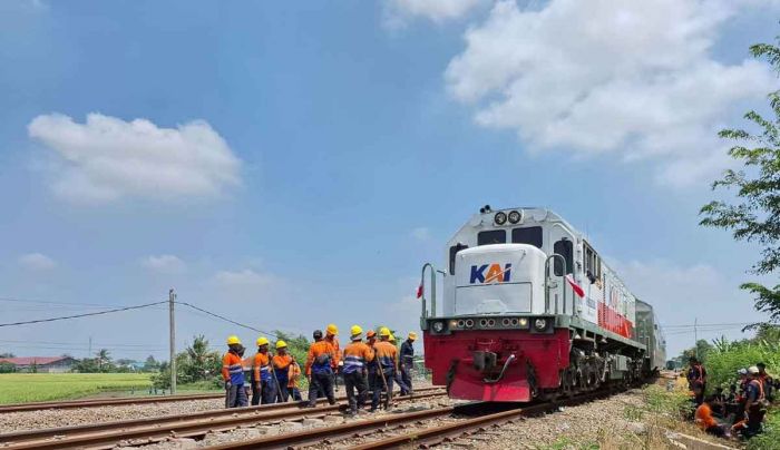Pasca-anjloknya KA Argo Bromo Anggrek, Dirut KAI Pastikan Jalur Aman dan Ketepatan Waktu Dijaga Pasca-anjloknya KA Argo Bromo Anggrek, Dirut KAI Pastikan Jalur Aman dan Ketepatan Waktu Dijaga