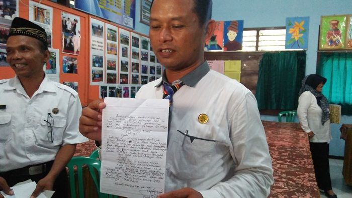 Ternyata Benda Ini yang Sebabkan Siswa SMP di Blitar Bunuh Diri Terjun dari Jembatan Brantas Ternyata Benda Ini yang Sebabkan Siswa SMP di Blitar Bunuh Diri Terjun dari Jembatan Brantas