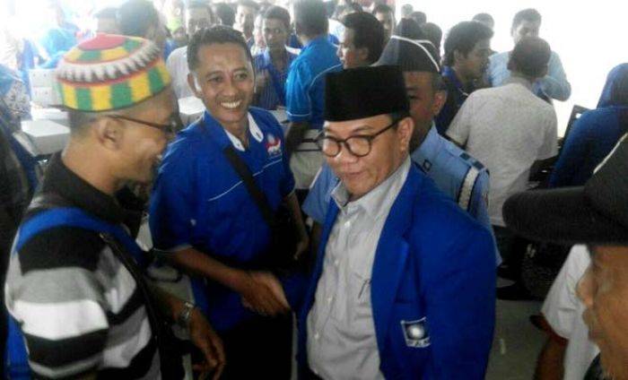Semangati Kader, Ketua DPW PAN Jatim H Masfuk Bagi Kiat Sukses Rebut Simpati Rakyat Semangati Kader, Ketua DPW PAN Jatim H Masfuk Bagi Kiat Sukses Rebut Simpati Rakyat