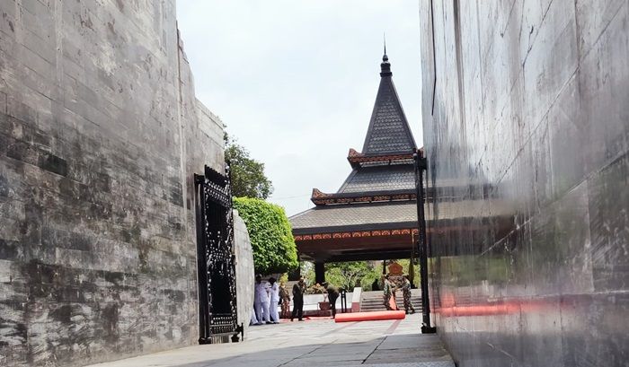 Masa Uji Coba New Normal, Makam Bung Karno Tambah Kapasitas Peziarah Masa Uji Coba New Normal, Makam Bung Karno Tambah Kapasitas Peziarah
