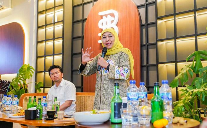 Silaturrahim Keluarga Besar PSHW Se-Mataraman, Khofifah-Emil Siap Kembangkan Potensi Pemuda Silaturrahim Keluarga Besar PSHW Se-Mataraman, Khofifah-Emil Siap Kembangkan Potensi Pemuda