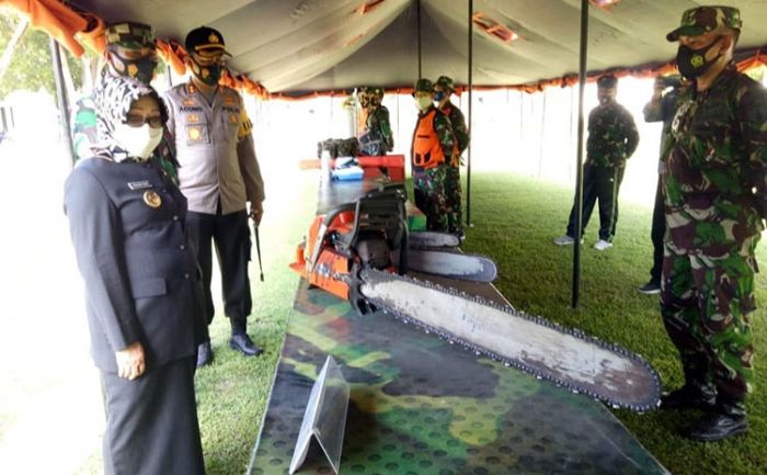 Pimpin Apel Kesiapsiagaan Penanggulangan Bencana, Bupati Jombang Siagakan Pasukan Gabungan Pimpin Apel Kesiapsiagaan Penanggulangan Bencana, Bupati Jombang Siagakan Pasukan Gabungan