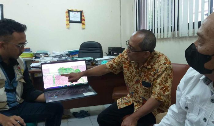 Tim Geologi Teliti Kelayakan Hunian Penduduk di Lokasi Bencana Tanah Gerak Tulungagung Tim Geologi Teliti Kelayakan Hunian Penduduk di Lokasi Bencana Tanah Gerak Tulungagung