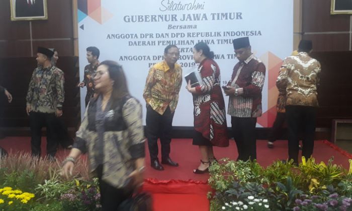 Mahfud MD Beri Dukungan Moral kepada Imam Nahrawi Mahfud MD Beri Dukungan Moral kepada Imam Nahrawi