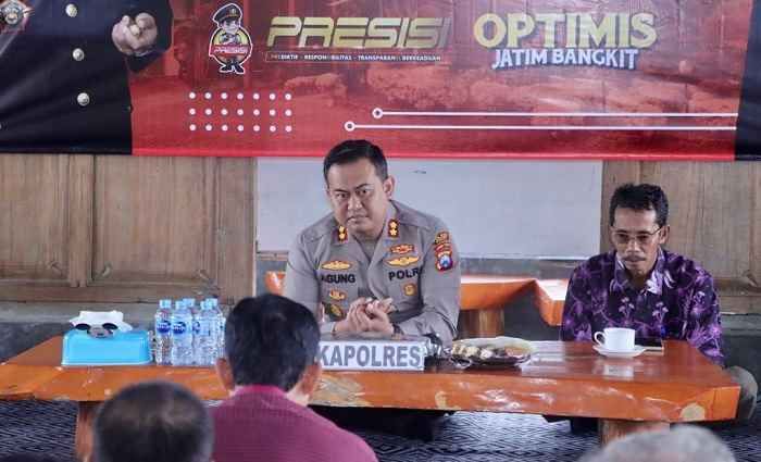 Jumat Curhat, Kapolres Kediri Dengarkan Curhat Warga Kampung Inggris