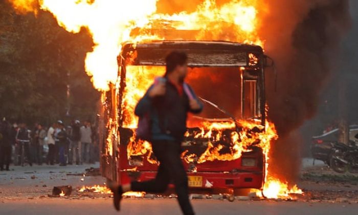 Terapkan UU Bermuatan Anti-Muslim, India Dilanda Demo secara Nasional, 6 Tewas dan 100 Luka-luka