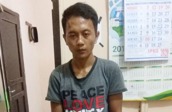 Nekat Embat HP Milik Polwan di Ngawi, Pemuda Magetan Diringkus Polisi Nekat Embat HP Milik Polwan di Ngawi, Pemuda Magetan Diringkus Polisi