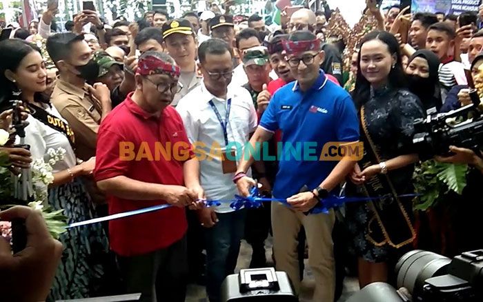 Sandiaga Uno Resmikan Objek Wisata The Carnival Nganjuk