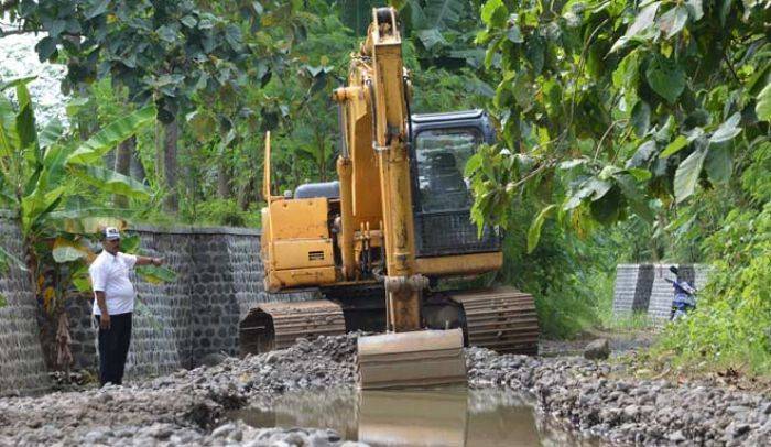 Tambang Ilegal di Situbondo Kian Marak, Warga akan Surati WALHI Jatim Tambang Ilegal di Situbondo Kian Marak, Warga akan Surati WALHI Jatim