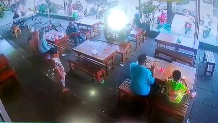 Viral Video Bocah Curi HP di Warung Makan Desa Kemendung Sidoarjo