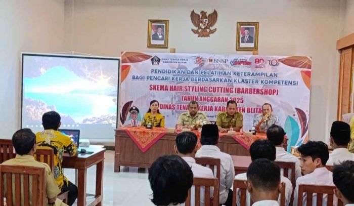 Pemkab Blitar Gelar Pelatihan Kerja untuk Cetak Barber Bersertifikat BNSP