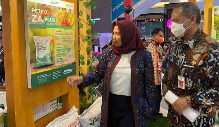 Komitmen SNI Petrokimia Gresik, Cara Lindungi Konsumen Tingkatan Produktifitas Pertanian Komitmen SNI Petrokimia Gresik, Cara Lindungi Konsumen Tingkatan Produktifitas Pertanian