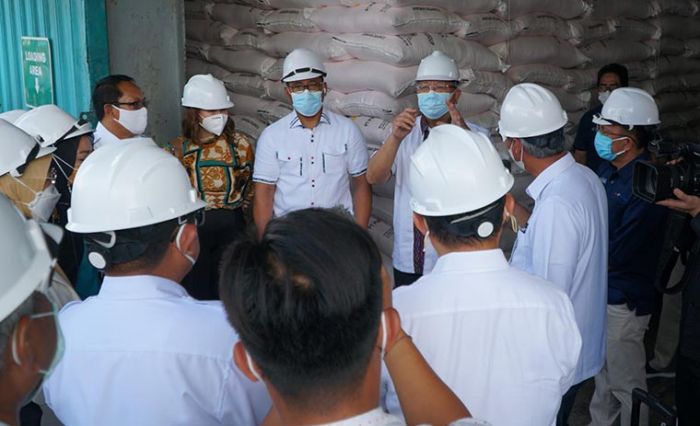 Dirut Petrokimia Pastikan Penyaluran Pupuk Bersubsidi Sesuai Ketentuan Pemerintah Dirut Petrokimia Pastikan Penyaluran Pupuk Bersubsidi Sesuai Ketentuan Pemerintah