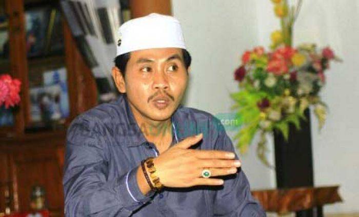 Ini Kegiatan Kiai Anwar Zahid Bojonegoro Selama Ramadan Ini Kegiatan Kiai Anwar Zahid Bojonegoro Selama Ramadan