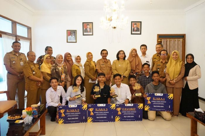 Pj Wali Kota Kediri Apresiasi Pemenang dan Nominator Lomba Video Animasi Pj Wali Kota Kediri Apresiasi Pemenang dan Nominator Lomba Video Animasi