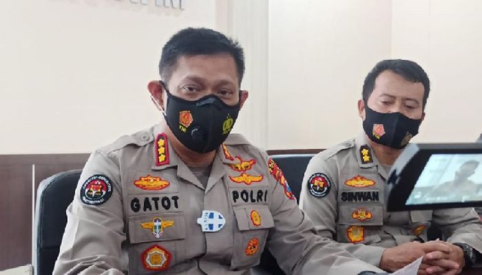 Soal Penarikan Mobil di Banyuwangi, Kabid Humas Polda Jatim: Silakan Lapor ke Propam, Jika... Soal Penarikan Mobil di Banyuwangi, Kabid Humas Polda Jatim: Silakan Lapor ke Propam, Jika...