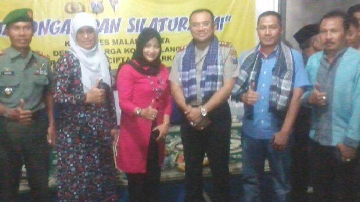 TNI dan Polisi di Kota Malang jadikan Cangkrukan sebagai Ajang Serap Aspirasi Warga TNI dan Polisi di Kota Malang jadikan Cangkrukan sebagai Ajang Serap Aspirasi Warga
