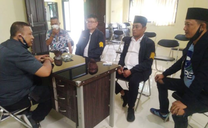 Datangi Bawaslu, Yasin - Gunawan Sampaikan Keberatan atas Rekapitulasi Verfak Piwali Surabaya Datangi Bawaslu, Yasin - Gunawan Sampaikan Keberatan atas Rekapitulasi Verfak Piwali Surabaya