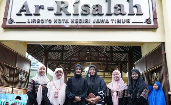 Peringati Haul ke-3 KH. M. Ma Peringati Haul ke-3 KH. M. Ma