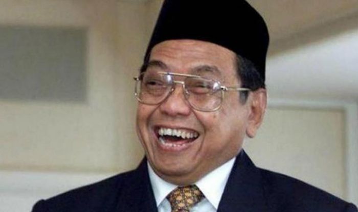Gaji Presiden Gus Dur untuk Beli Sepatu Menristek dan Jas Menlu Gaji Presiden Gus Dur untuk Beli Sepatu Menristek dan Jas Menlu