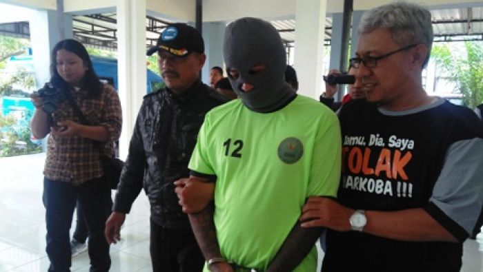 BNN Kabupaten Blitar Tangkap Pengedar Sabu, Barang Bukti 4 Gram Sabu Disita BNN Kabupaten Blitar Tangkap Pengedar Sabu, Barang Bukti 4 Gram Sabu Disita